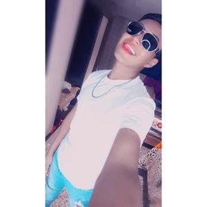 Meet your Posher, Maycol